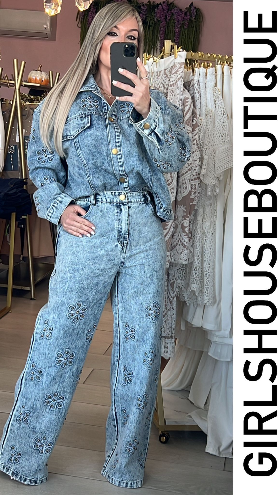 Light Medium Store Flower Embroidery Top & Pant Set