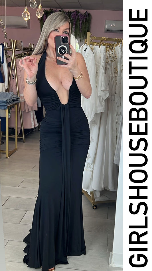 Black Muse Maxxi Dress