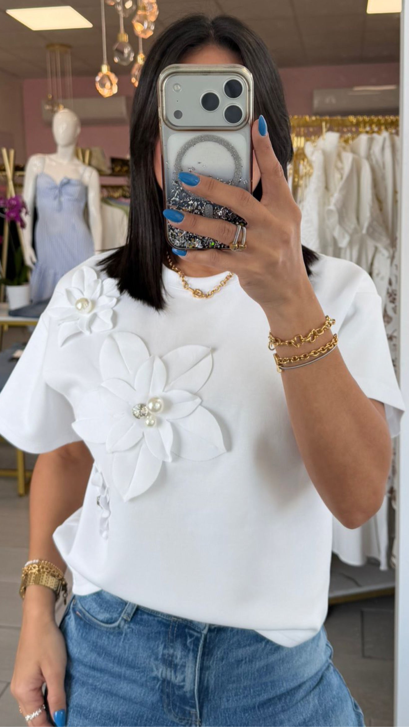 White 3D Florar & Pearl Details Shirt