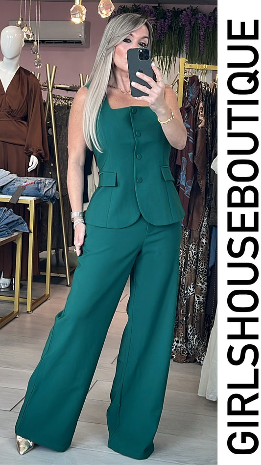 Le Femme Hunter Green Set