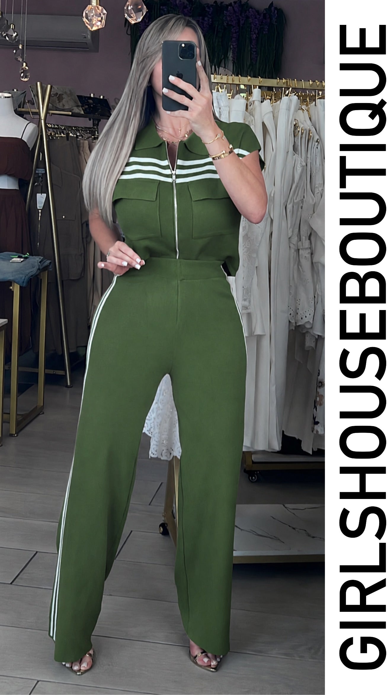 Green Sweater Zip-Up Travel Set