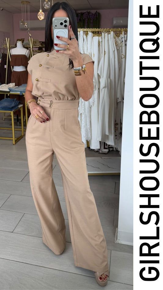 Beige Turtleneck Napoleón Jumpsuit Design (Tiene elástico en la cintura atrás)