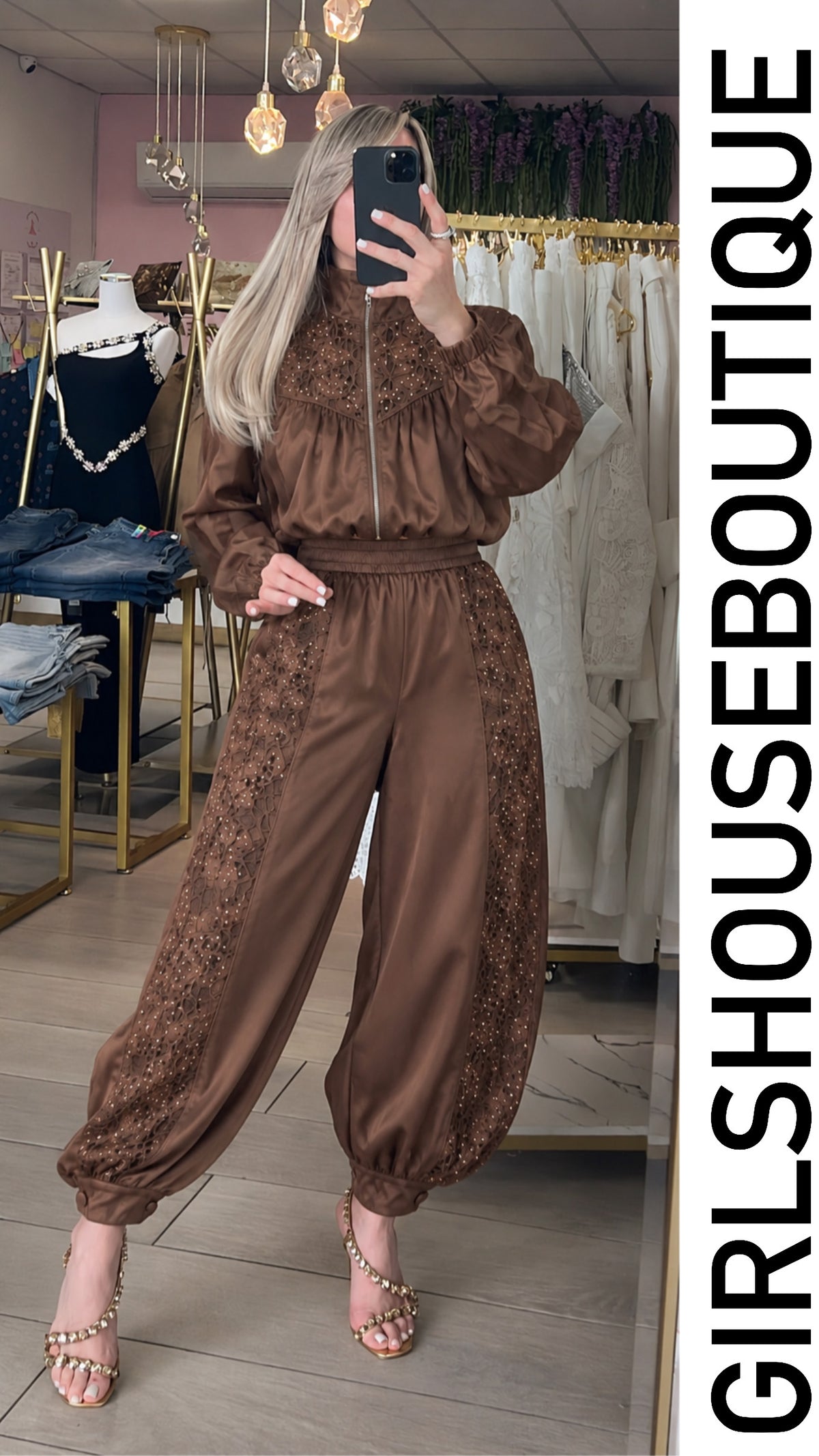 Brown Satin Embroidery Zip-Up Jacket & Jogger Pant Set (Ambas piezas tienen elástico)
