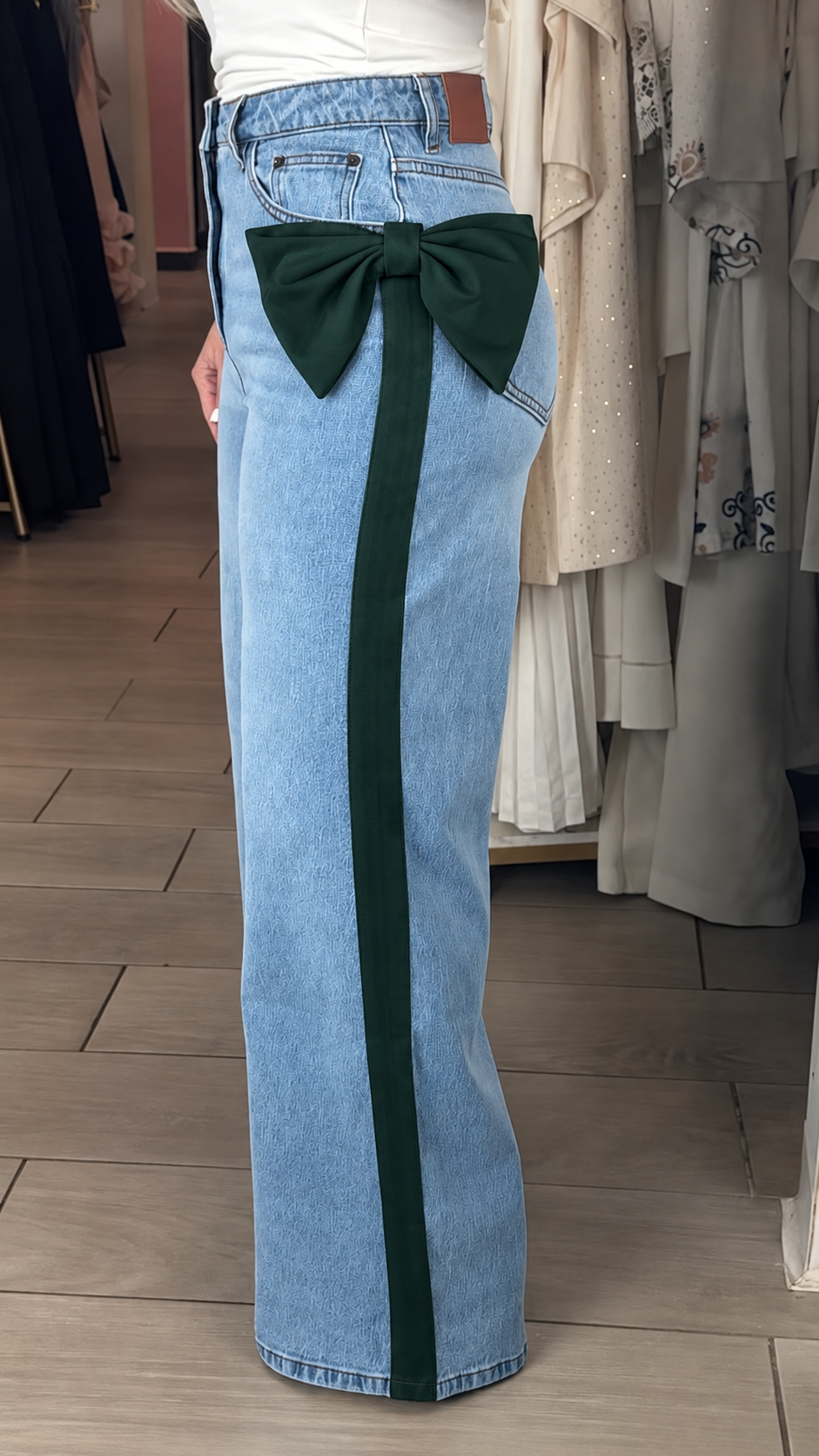 Emerald Bow Highwaisted Strech Light Jeans (Corrió Grande)