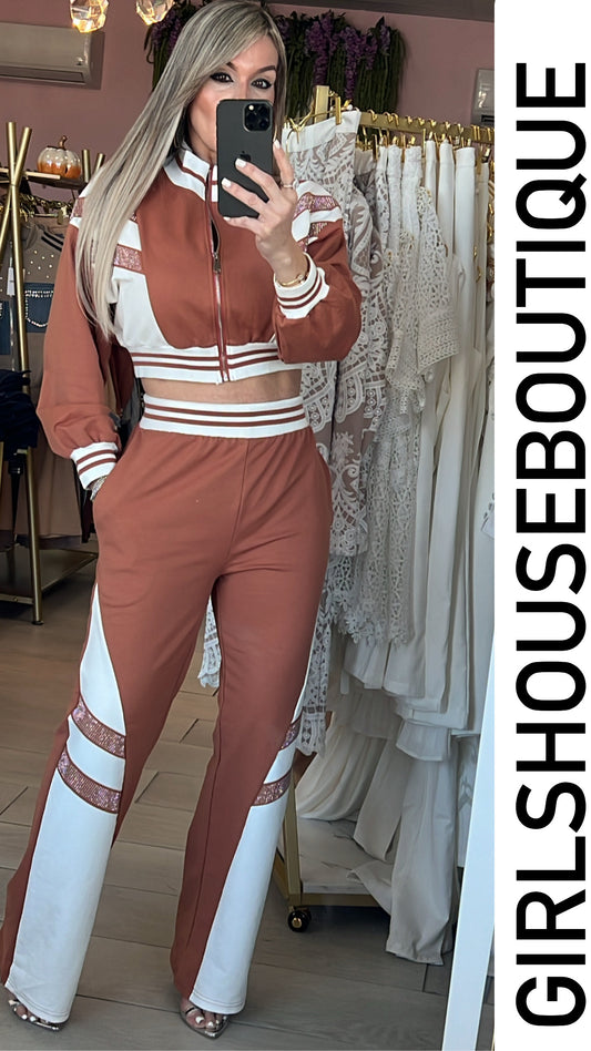 LaRossy Collection Travel Mocha/White Set