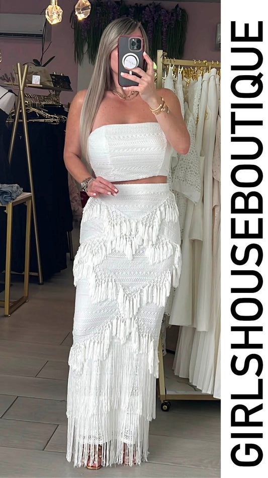 D’ Blanco Embroidery Crop Top & Fringe Long Skirt